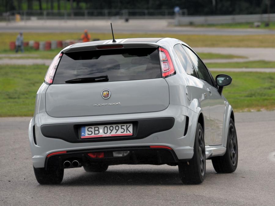 Abarth Punto SuperSport (199) 2012 года  (фото 22 из 32)